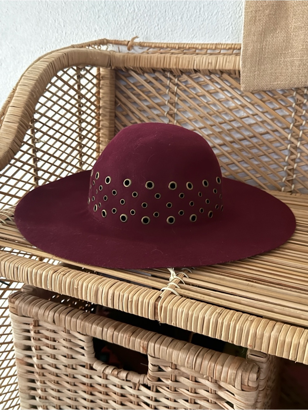 Sutton Design Hats Women’s Maroon 100% Wool Wide Brim Hat One Size